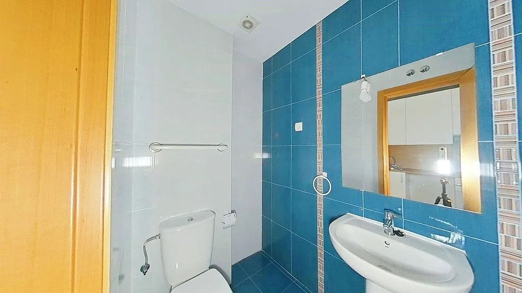 Salles de bain - Studio with Balcony in Valdeacederas