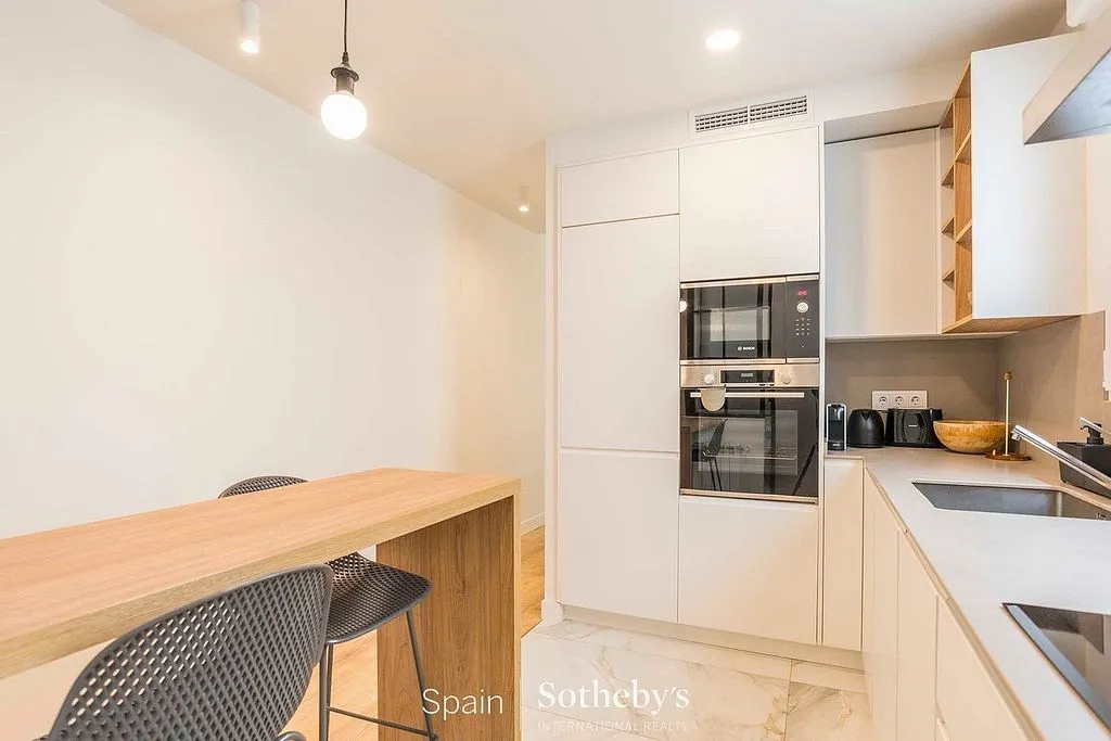 Cuisine - Apartment with Air Conditioning in Goya, Madrid