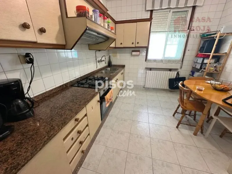 Cuisine - Maison 3 chambres à ES