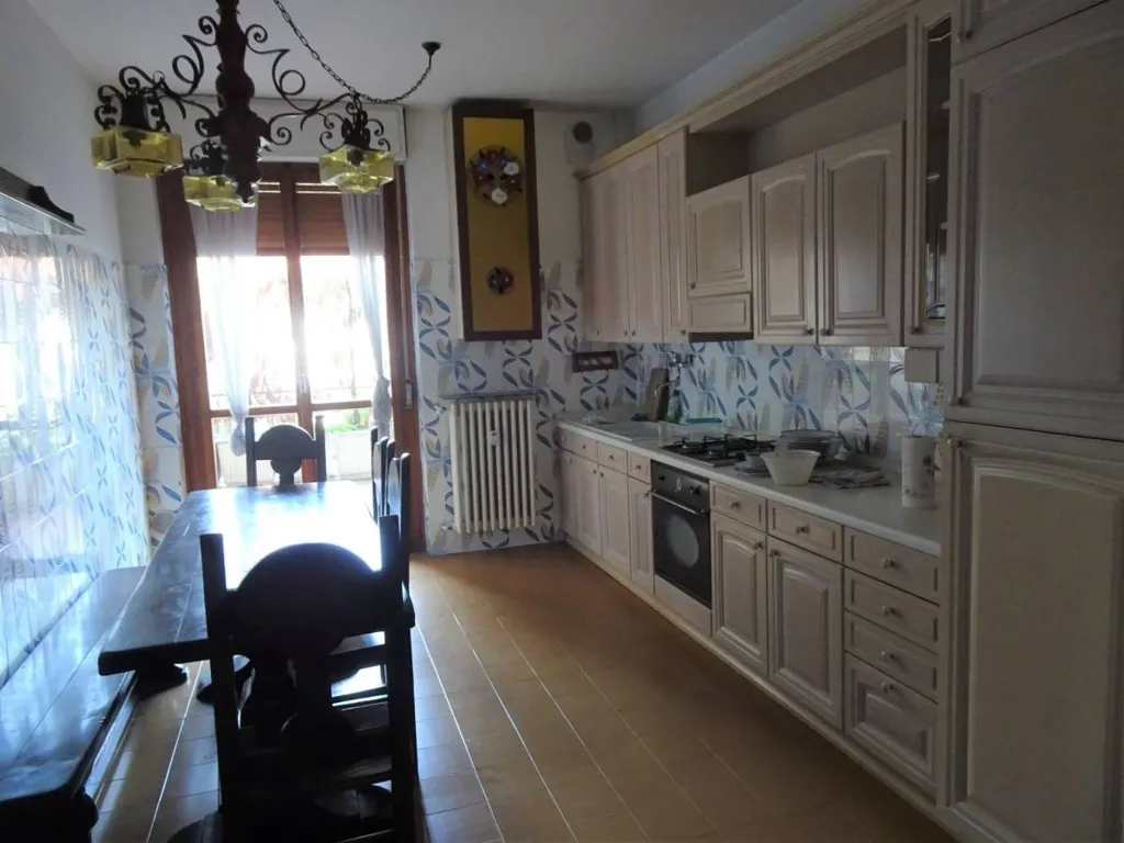 Salle à manger - Apartment with Terrace in Central Fossano
