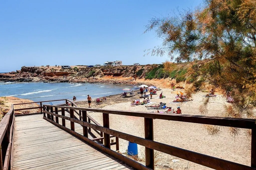 Semi-detached House with Pool in Nueva Torrevieja