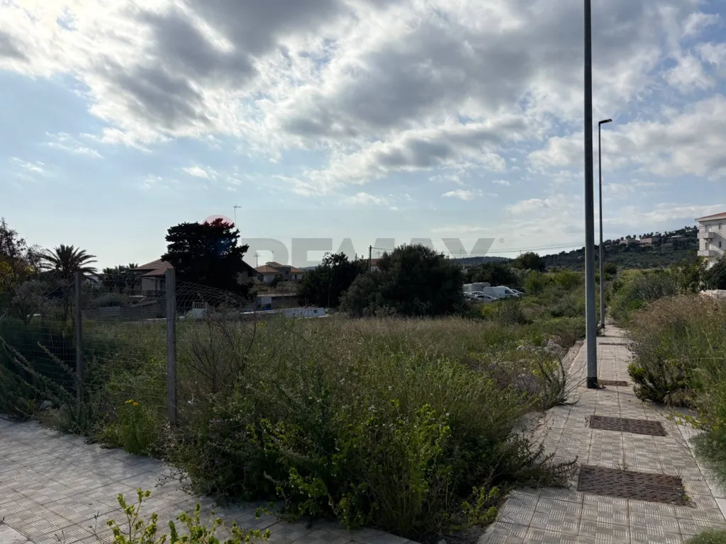 Giardino - Buildable Land with Urban Amenities in Ispica