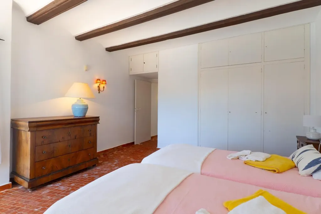 Chambres - Mediterranean Villa with Pool in Pla del Mar