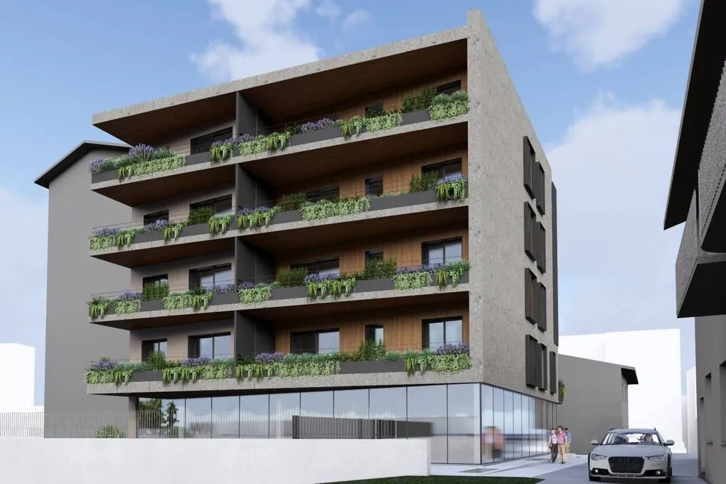 Luxury Flat with Balconies in Sarnico
