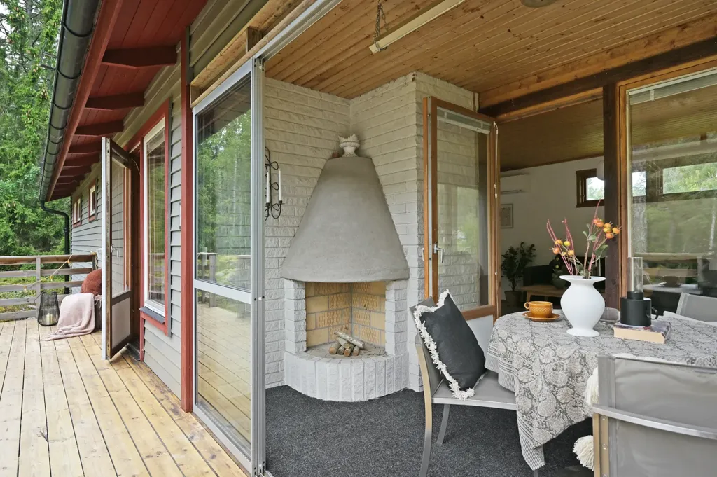 Terrass - Renovated Villa with Garden in Raksta