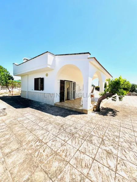 Välivaade - Villa with Trulli near Ostuni