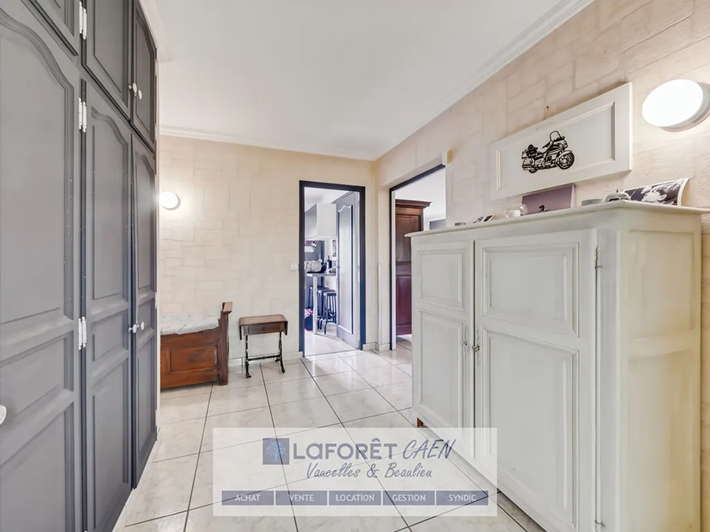 Esik - Spacious Family House with Garden in Rots