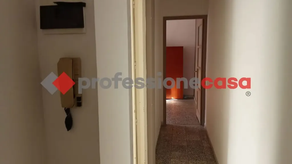 Entrée - 3-Bedroom Apartment with Balcony in Catania