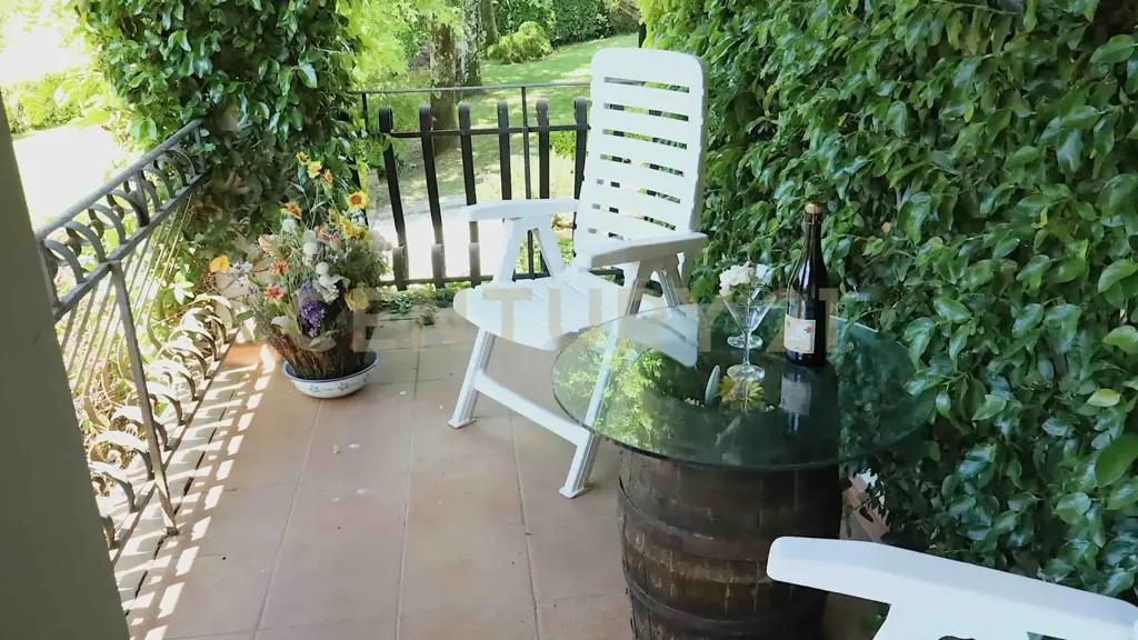 Terrasse - Villa with Garden and Terrace in Pescaglia