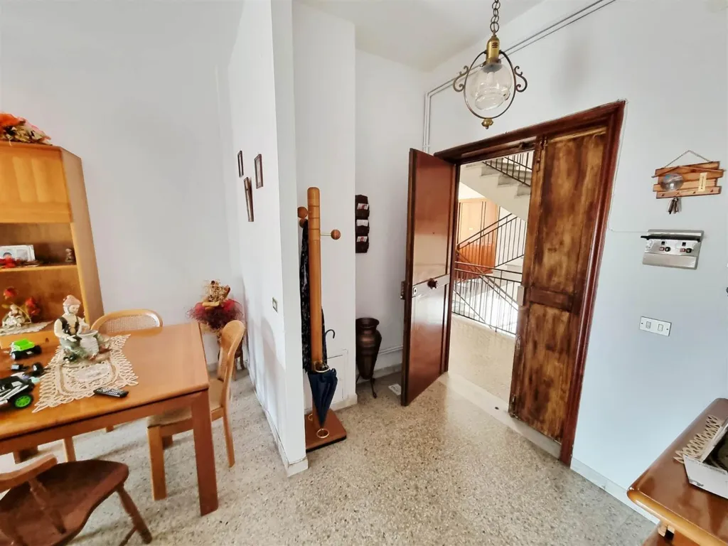 Söögituba - Apartment with Balcony in Central Montefalcione