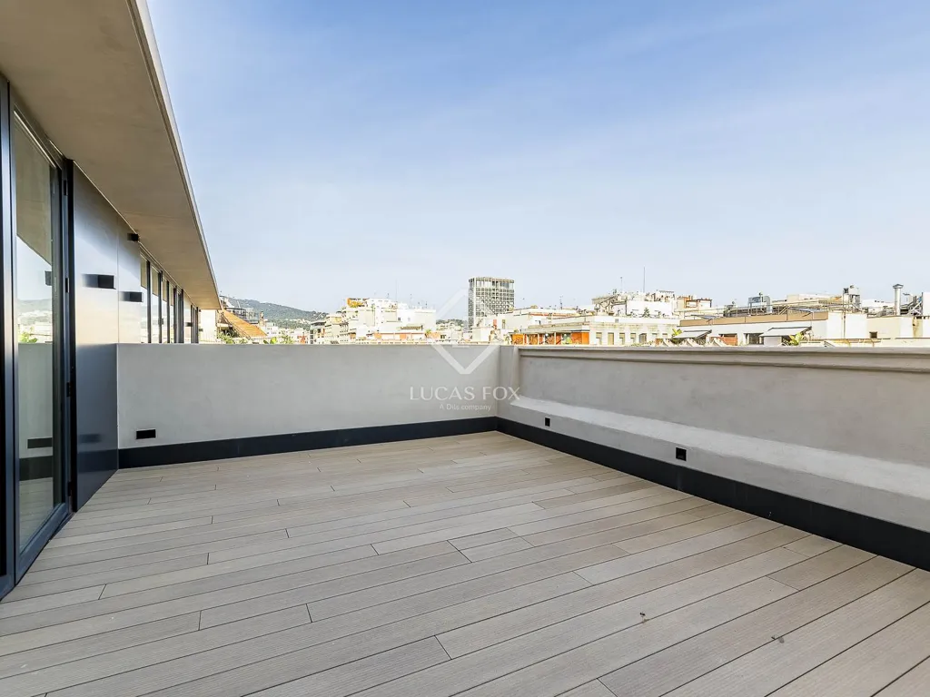 Terrasse - Renovated Apartment with Terrace in Eixample Right