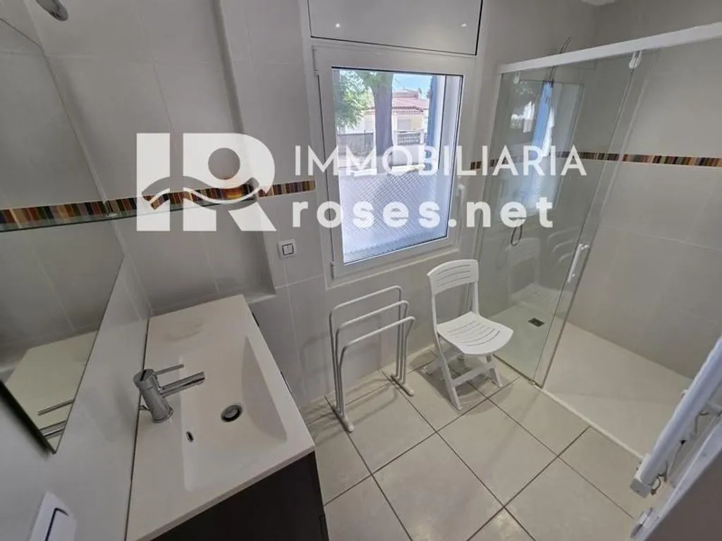 Bagni - Mansion with Pool in Empuriabrava