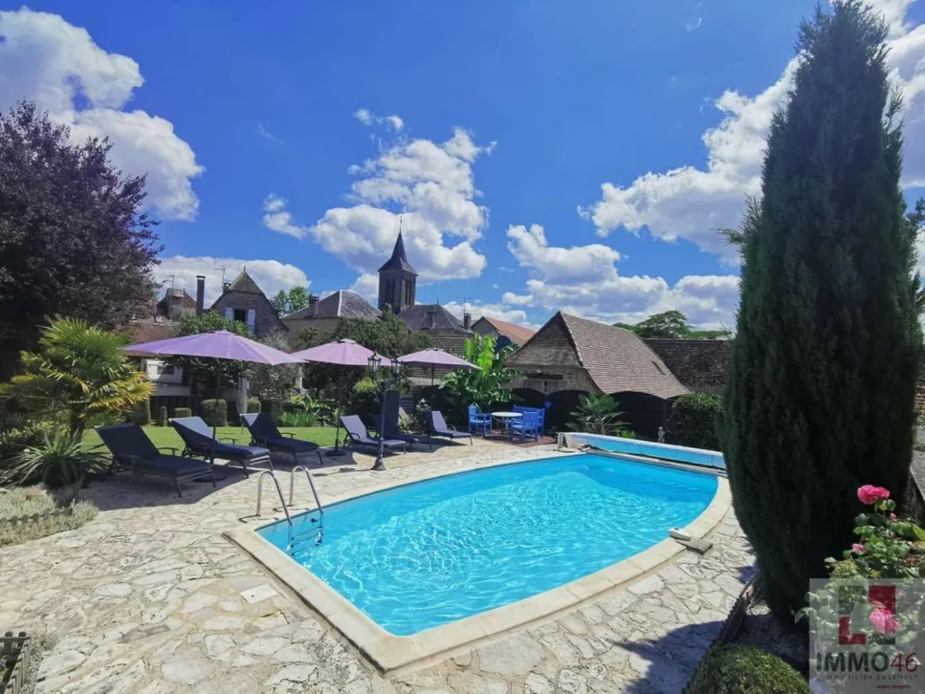Piscine - Maison avec Piscine et Jardin à Alvignac