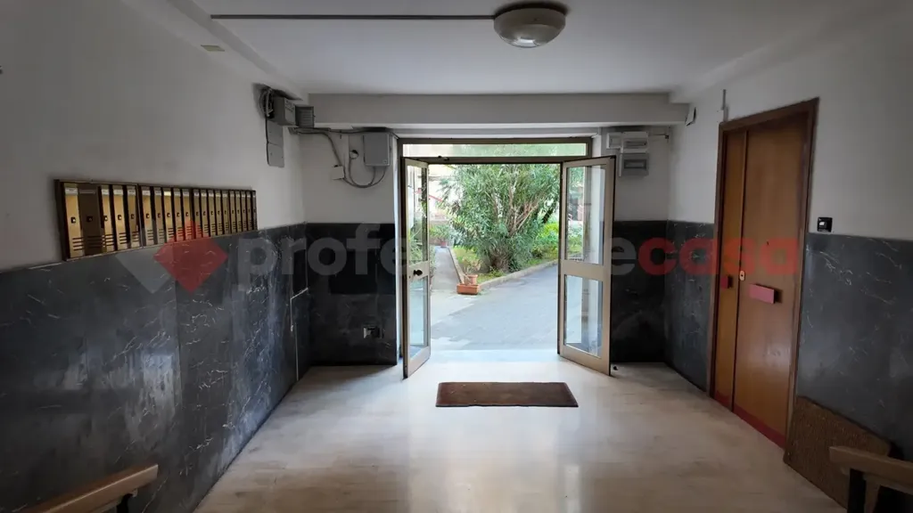 Entrée - Spacious Apartment with Portier in Portici