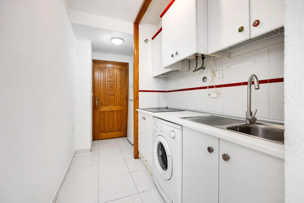 Buanderie - Studio with East-Facing Terrace in Torrevieja