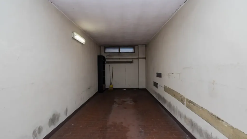 hallway_entrance
