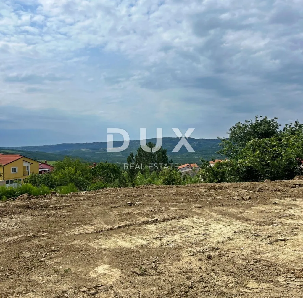 Giardino - Building Plot with Panoramic View in Motovun