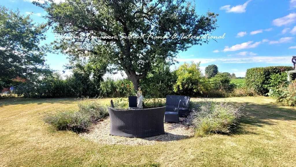 Aed - Stone Hamlet with Pool between Eymet and Bergerac