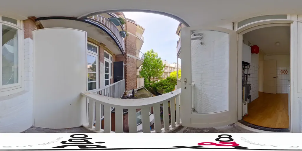 Aed - Charming Two-Bedroom Apartment with Balconies in Amsterdam