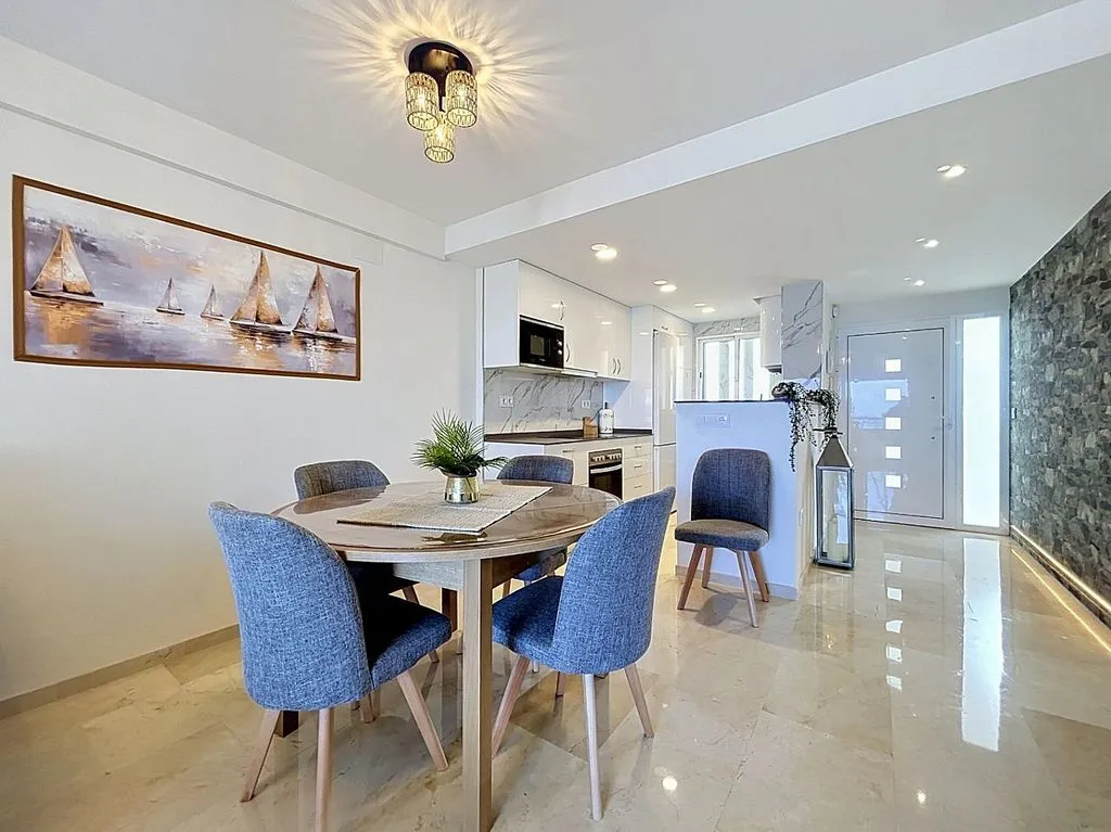 Söögituba - Apartment with Pool and Sea View in L'Albir