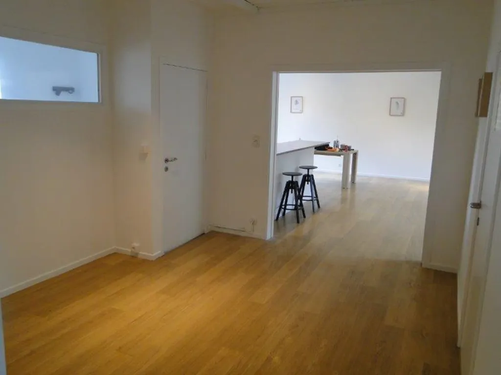 Esik - Spacious 2-Bed Apartment in Hamme-Mille