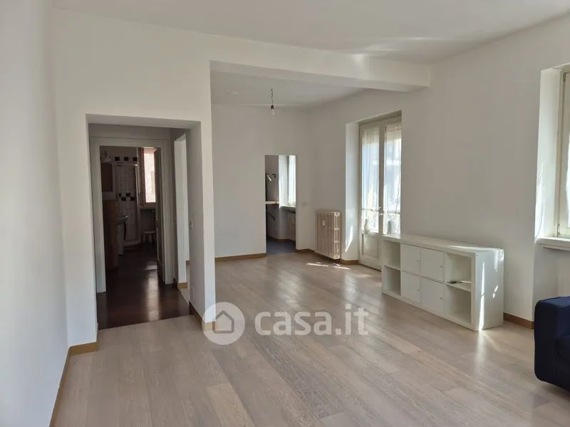 Elutuba - Rustic Apartment with Balcony in Sondrio