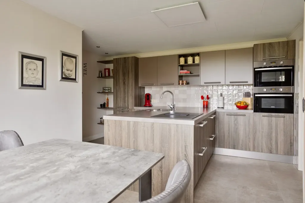 Cuisine - Villa with Garden in Vogelwaarde