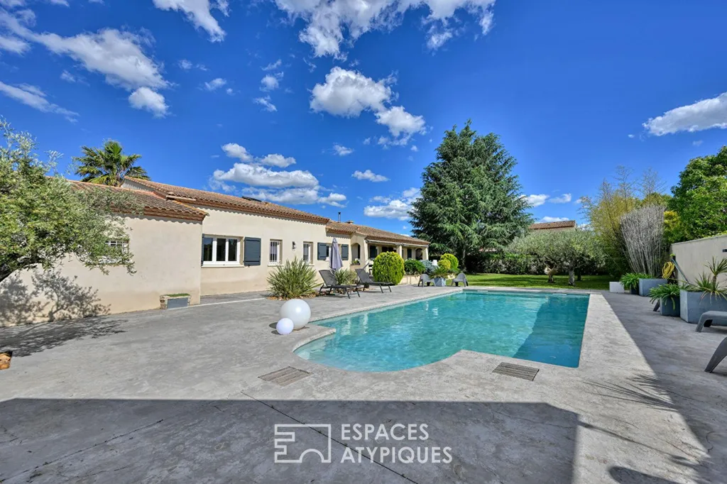 Pool - Renovated House with Pool and Studio in Caissargues