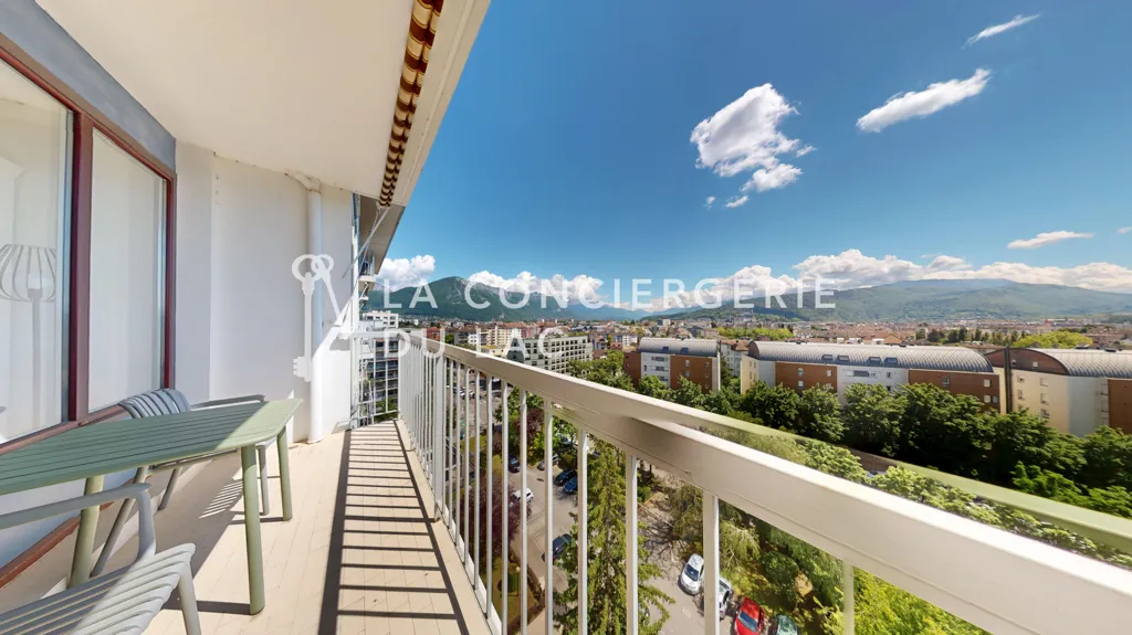 Balcon - Appartement Luxueux avec Vue Montagne à Annecy