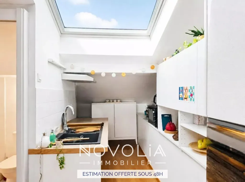 Cuisine - Appartement T2 Lumineux au 6ème Étage à Lyon