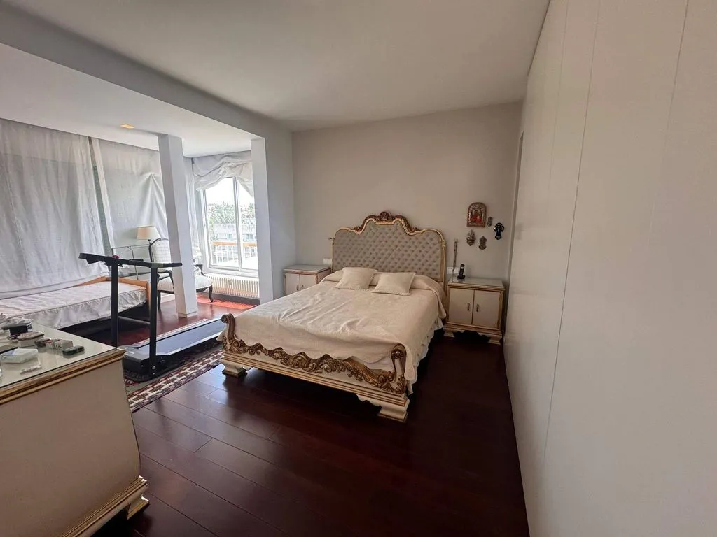 Bedrooms - Luxury Flat with Pool on Arroyofresno Street, Madrid