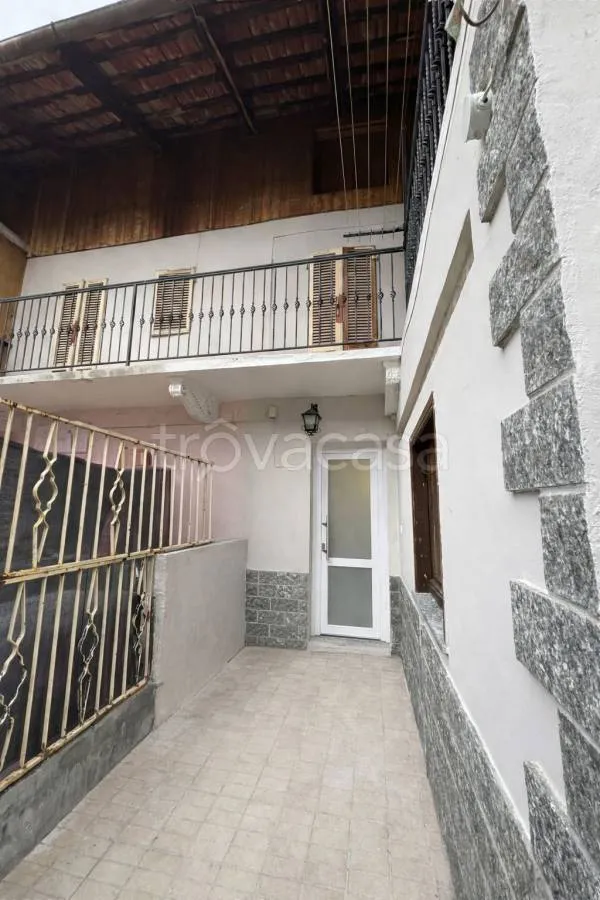 Balcon - Terraced House with Vaulted Ceilings in Feletto