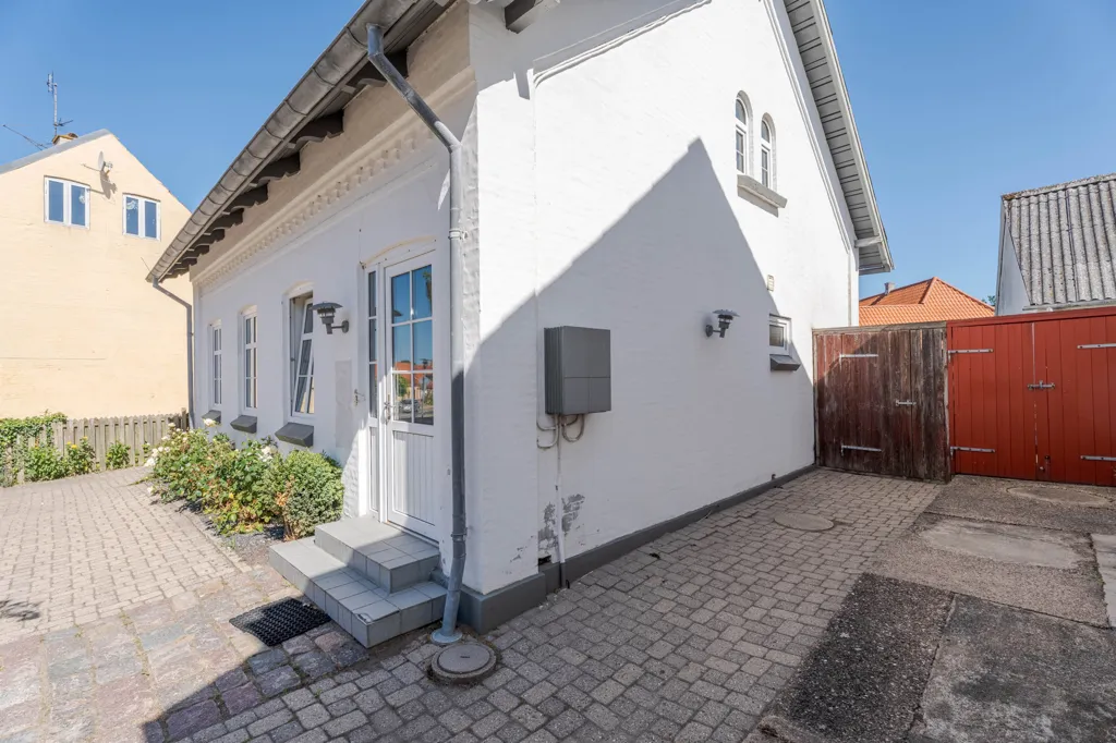 Esterno - Villa with Two Apartments in Assens