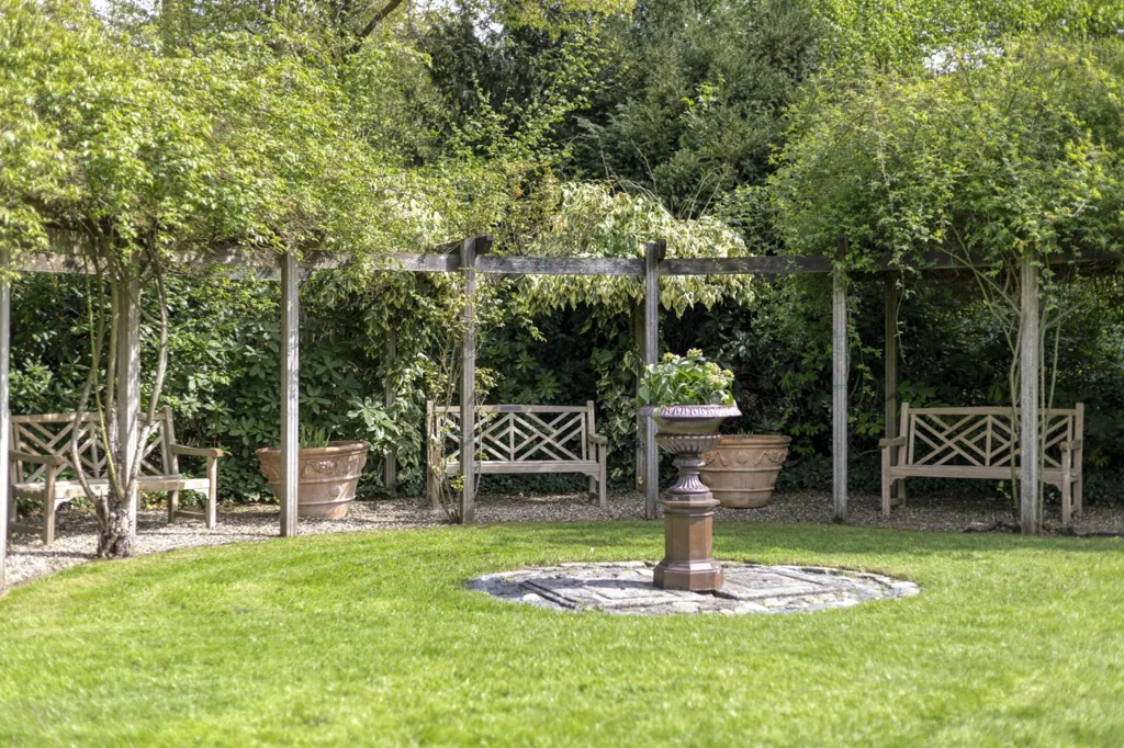 Jardin - Dual Living Villa with Spa in Borne