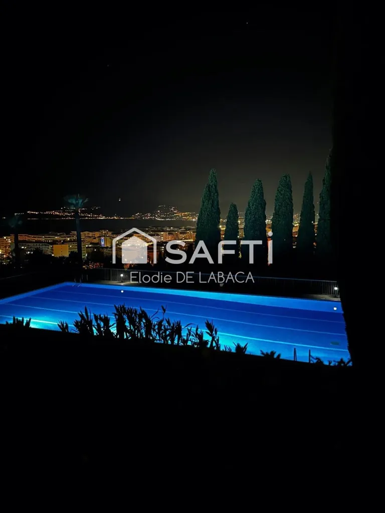 Bassein - 5-Piece Apartment with Sea View in Cannes