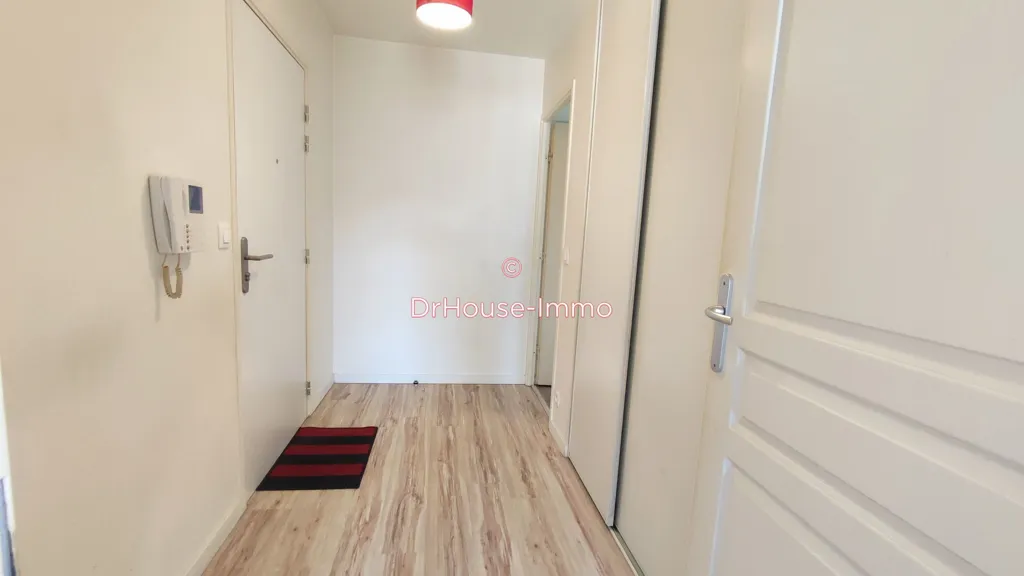 Ingresso - 3-Bed Flat with Balcony in Secure Residence