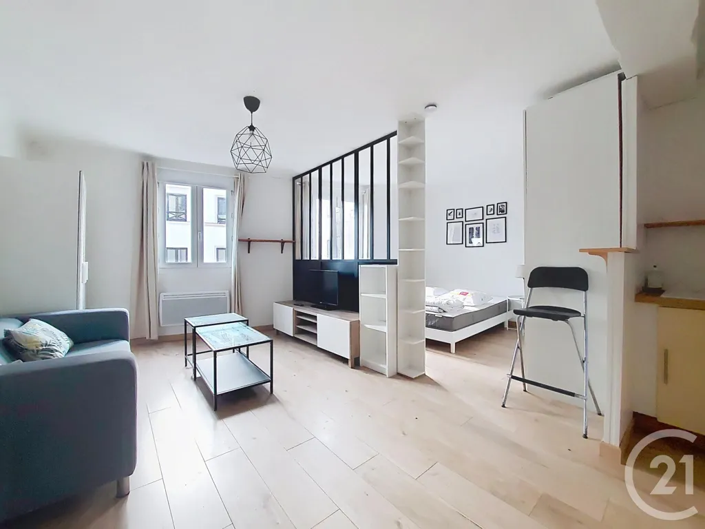 Séjour - Studio Meublé avec Jardin à Rouen