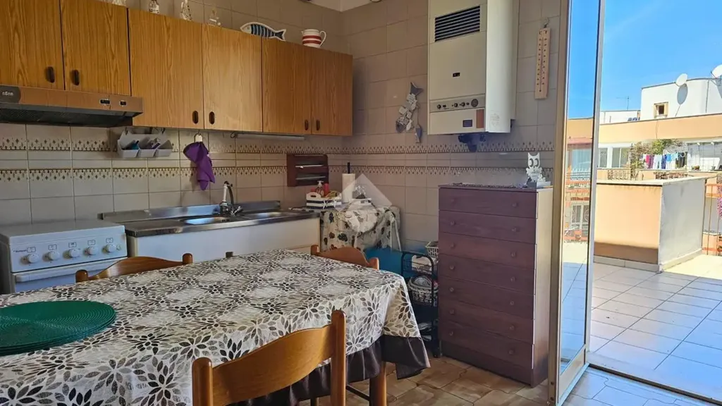 Köök - Attic Apartment with Double Aspect in Trani