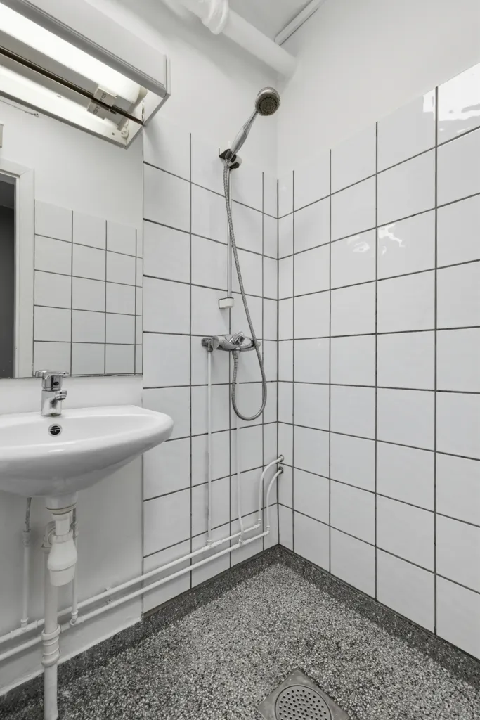 Bagni - Modern Flat with High Ceilings in Central Location