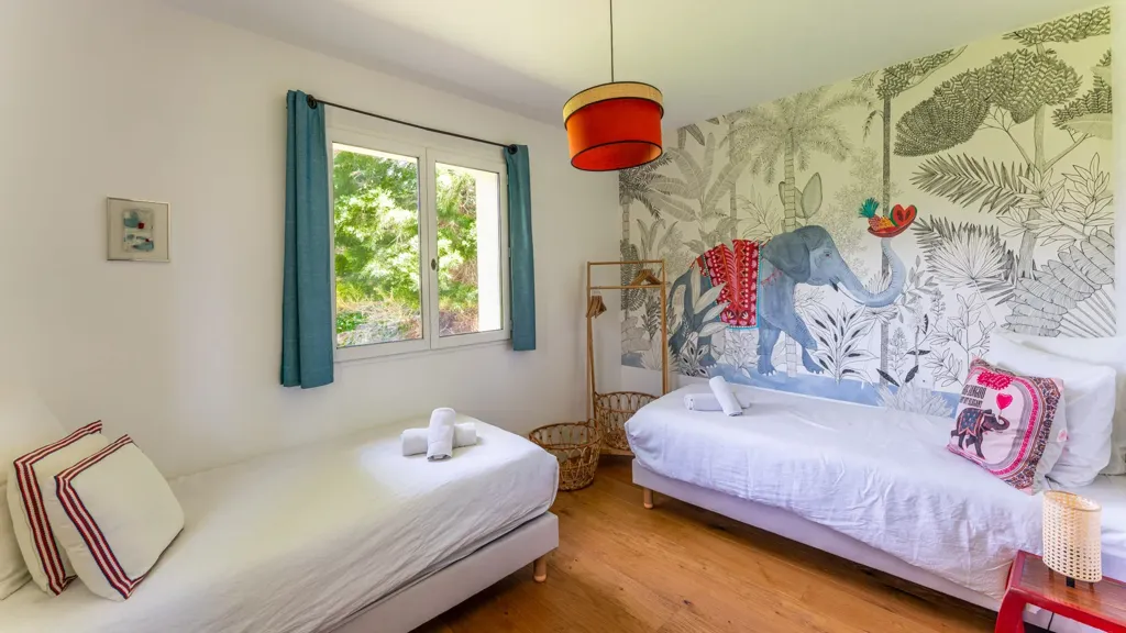 Bedrooms - Renaissance Mill with Equestrian Facilities near Paris