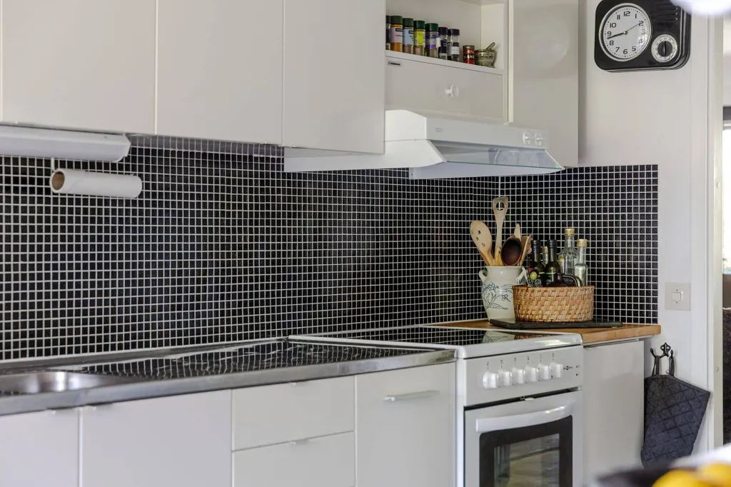 Cuisine - Apartment with Two Balconies in Linköping