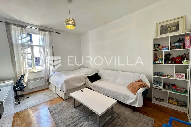 Chambres - Two-Bedroom Apartment with Sea View in Pula