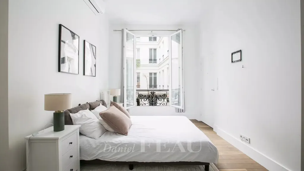 Magamistoad - Duplex Apartment with Courtyard View in Paris 8th