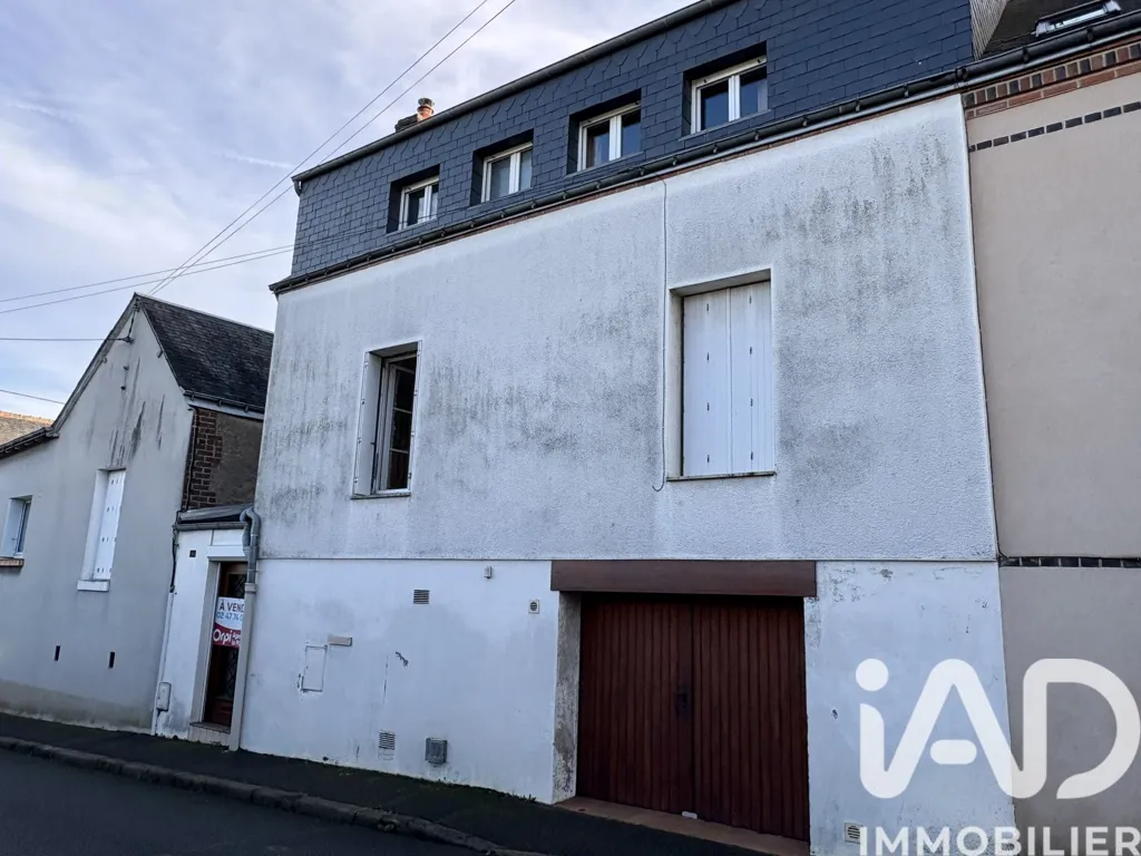 Extérieur - Maison de Ville avec Véranda à Château-Renault