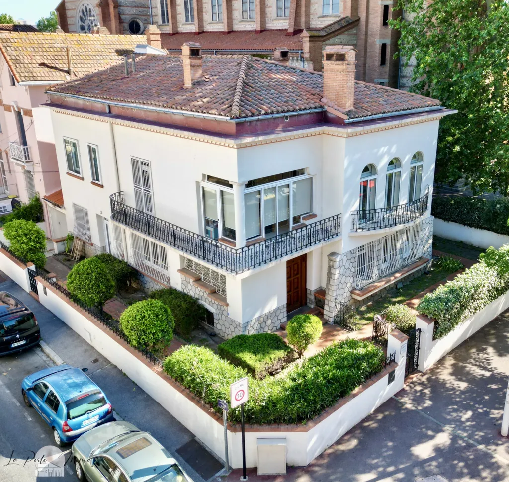 Vista aerea - Master House with Bay Windows in Perpignan