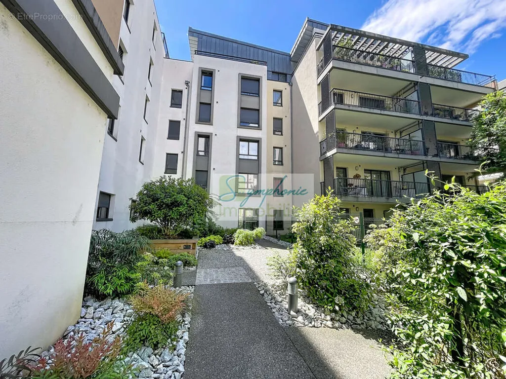 Aed - Apartment with Panoramic Mountain View in Chambéry