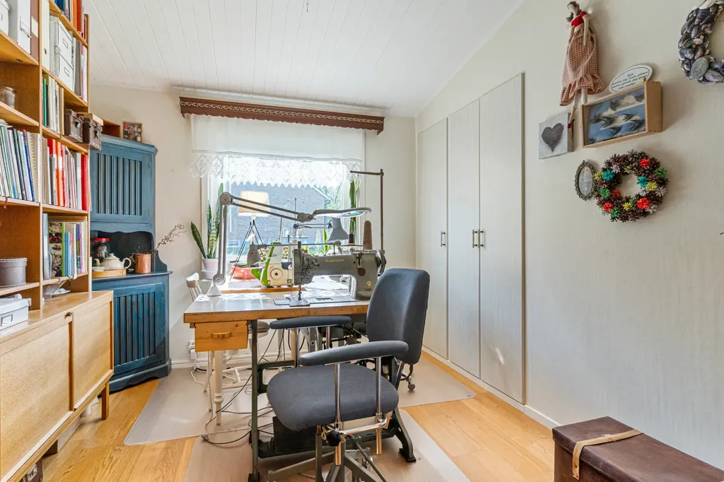 Bureau - Renovated House with Garden in Vargön