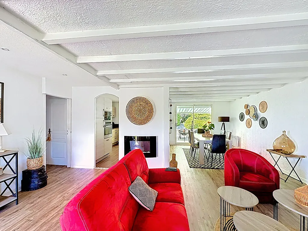 Séjour - Maison avec Piscine et Terrasses à Meximieux