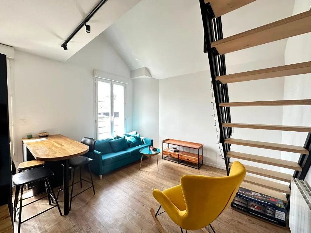 Séjour - Duplex Meublé Rénové Rue Simon Dereure à Rosny-sous-Bois