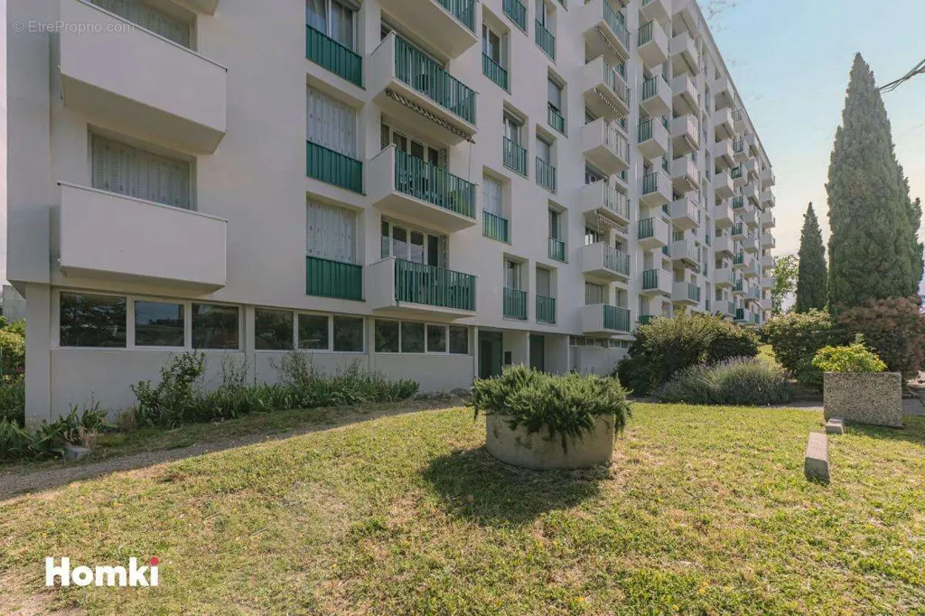 Jardin - Appartement T5 avec Balcon à Oullins